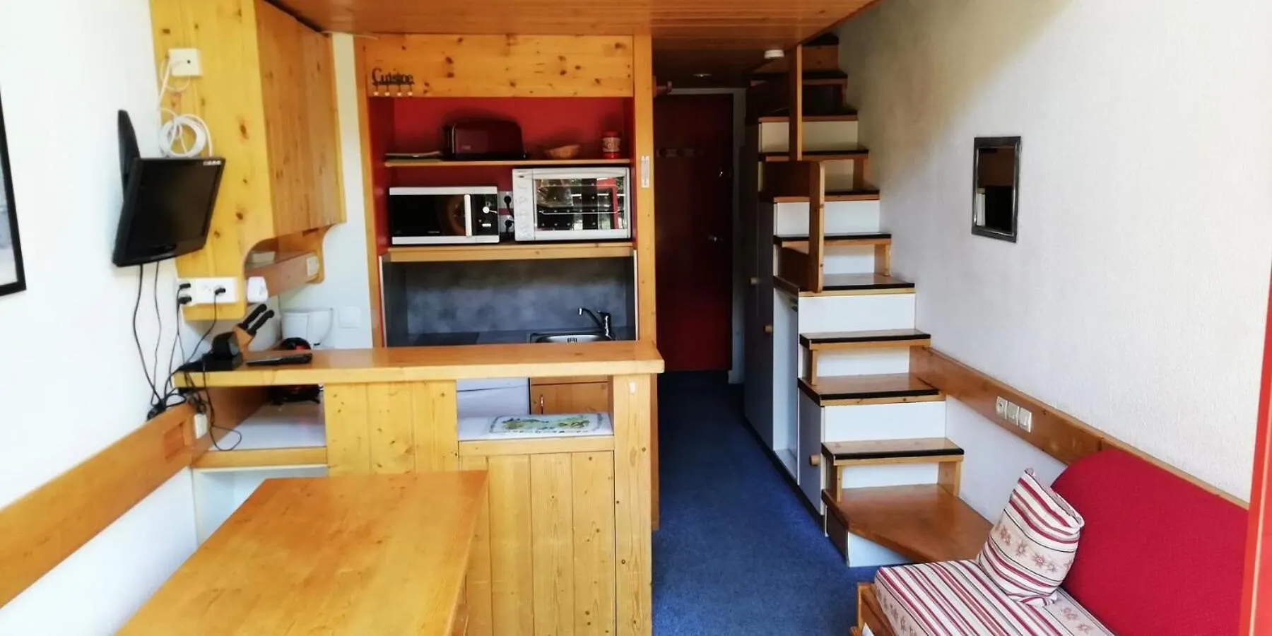 Residence Aiguille Grive Bat II - Appartement 2 Pieces En Duplex Pour 5 Personnes Proche Des Pistes Dans Le Village De Charmettoger A Arc 1800 Mae-2075 contacts